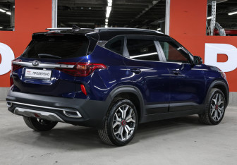 Подержанный автомобиль Kia Seltos 2021 года (5 фото)