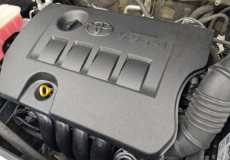 Подержанный автомобиль Toyota RAV4 2017 года (9 фото)