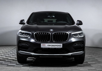 Подержанный автомобиль BMW X4 2019 года (2 фото)