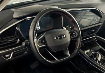 Подержанный автомобиль Geely Tugella 2021 года (12 фото)