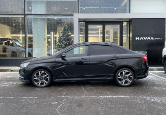 Подержанный автомобиль LADA (ВАЗ) Vesta Sedan 2022 года (8 фото)