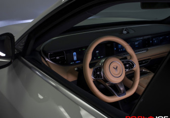 Подержанный автомобиль Voyah Free 2023 года (18 фото)