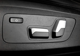 Подержанный автомобиль BMW X7 2020 года (21 фото)