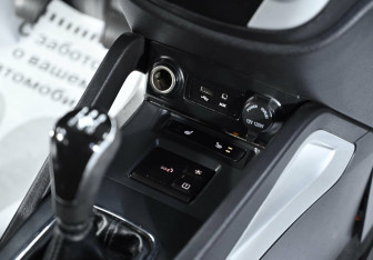 Подержанный автомобиль Changan CS35 2017 года (13 фото)