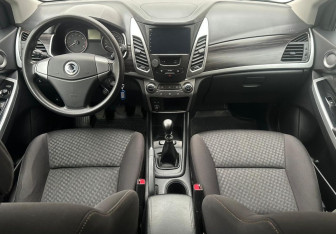Подержанный автомобиль SsangYong Actyon 2013 года (11 фото)