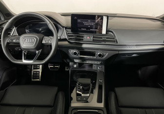 Подержанный автомобиль Audi Q5 2025 года (12 фото)