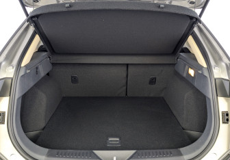 Новый FAW Bestune T77 2024 (8 фото)