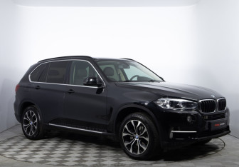 Подержанный автомобиль BMW X5 2015 года (3 фото)