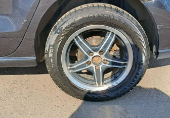 Подержанный автомобиль Volkswagen Polo Sedan 2016 года (13 фото)