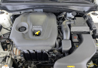 Подержанный автомобиль Kia Optima Sedan 2019 года (9 фото)