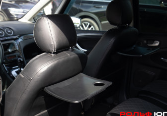 Подержанный автомобиль Ford Galaxy 2012 года (16 фото)