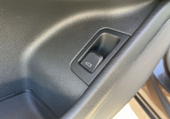 Подержанный автомобиль Audi A7 2011 года (19 фото)