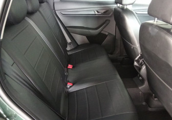 Подержанный автомобиль Skoda Karoq 2021 года (16 фото)