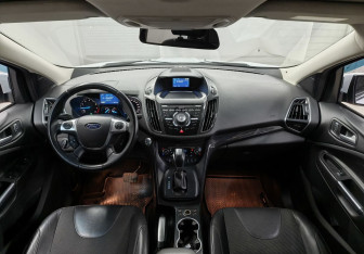 Подержанный автомобиль Ford Kuga 2014 года (11 фото)