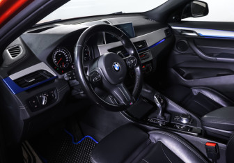 Подержанный автомобиль BMW X2 2018 года (15 фото)
