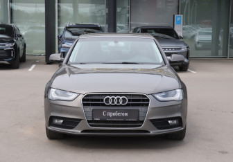 Подержанный автомобиль Audi A4 Sedan 2013 года (2 фото)