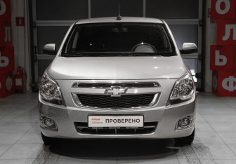 Подержанный автомобиль Chevrolet Cobalt Sedan 2020 года (2 фото)