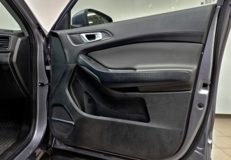 Подержанный автомобиль Chery Tiggo 4 2022 года (22 фото)