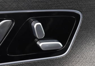 Подержанный автомобиль Jaecoo J8 2024 года (18 фото)