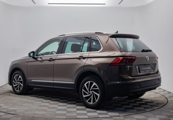Подержанный автомобиль Volkswagen Tiguan 2019 года (3 фото)