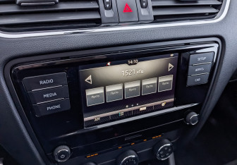 Подержанный автомобиль Skoda Octavia Liftback 2019 года (25 фото)