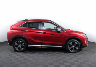 Подержанный автомобиль Mitsubishi Eclipse Cross 2019 года (4 фото)