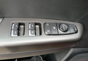 Подержанный автомобиль Kia Sportage 2018 года (15 фото)