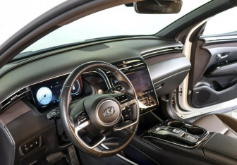 Подержанный автомобиль Hyundai Tucson 2021 года (9 фото)