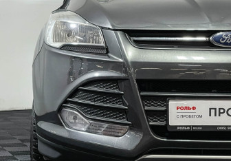 Подержанный автомобиль Ford Kuga 2016 года (15 фото)