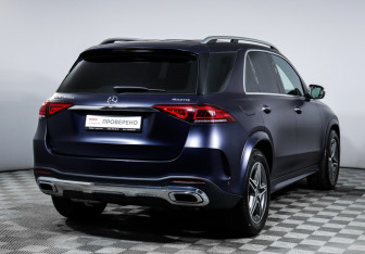 Подержанный автомобиль Mercedes-Benz GLE 2021 года (5 фото)
