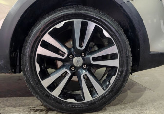 Подержанный автомобиль LADA (ВАЗ) Vesta Wagon 2018 года (18 фото)