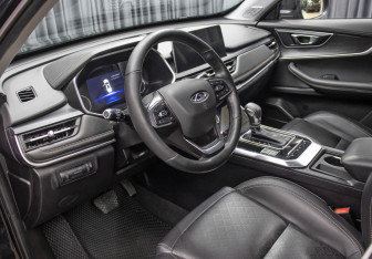 Подержанный автомобиль Chery Tiggo 8 2020 года (18 фото)