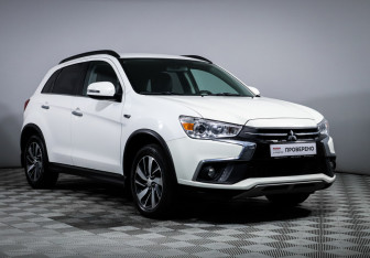 Подержанный автомобиль Mitsubishi ASX 2018 года (3 фото)
