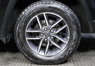 Подержанный автомобиль Jeep Grand Cherokee 2020 года (23 фото)
