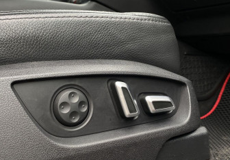 Подержанный автомобиль Audi Q7 2014 года (18 фото)