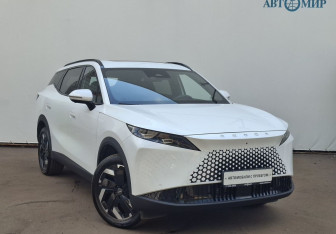 Подержанный автомобиль Omoda C7 2025 года (3 фото)