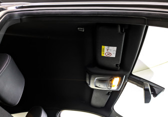 Подержанный автомобиль BMW X4 2017 года (23 фото)