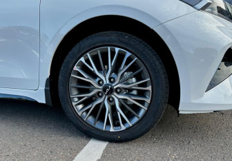 Новый Kia Cerato Sedan 2022 (5 фото)