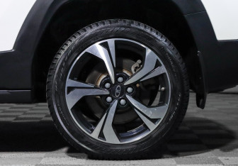 Подержанный автомобиль Москвич 3 2023 года (15 фото)