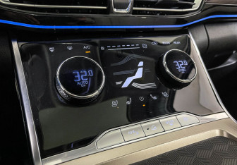 Подержанный автомобиль Exeed VX 2023 года (14 фото)