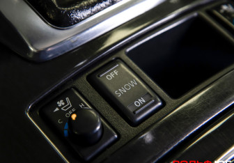 Подержанный автомобиль Infiniti FX 2009 года (19 фото)