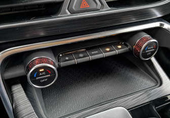 Подержанный автомобиль Geely Tugella 2024 года (21 фото)