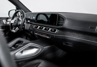 Подержанный автомобиль Mercedes-Benz GLE 2020 года (9 фото)