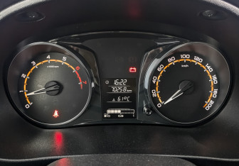 Подержанный автомобиль LADA (ВАЗ) Granta Sedan 2023 года (16 фото)