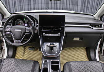 Подержанный автомобиль Haval M6 2023 года (14 фото)