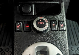 Подержанный автомобиль Nissan X-Trail 2013 года (16 фото)