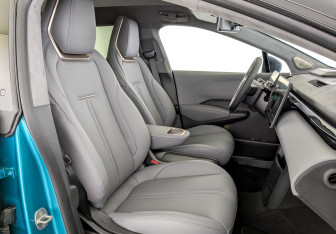 Подержанный автомобиль Zeekr X 2023 года (24 фото)