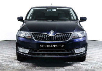 Подержанный автомобиль Skoda Rapid Liftback 2016 года (2 фото)