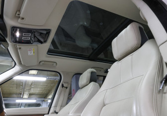 Подержанный автомобиль Land Rover Range Rover 2019 года (12 фото)