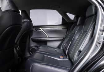 Подержанный автомобиль Lexus RX 2017 года (12 фото)